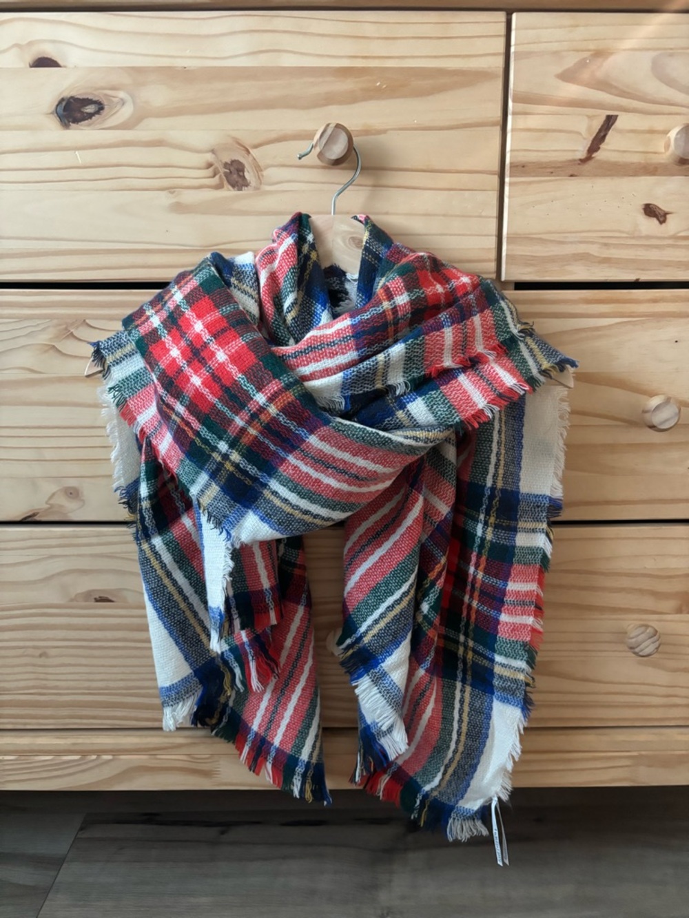 Old navy plaid scarf